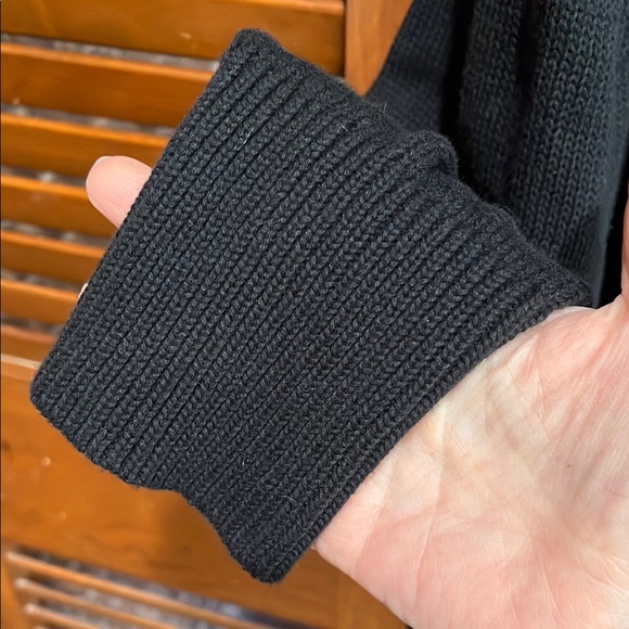 NWOT UGG Black Open Front Cardigan with Faux Fur Pockets - Picture 9 of 10